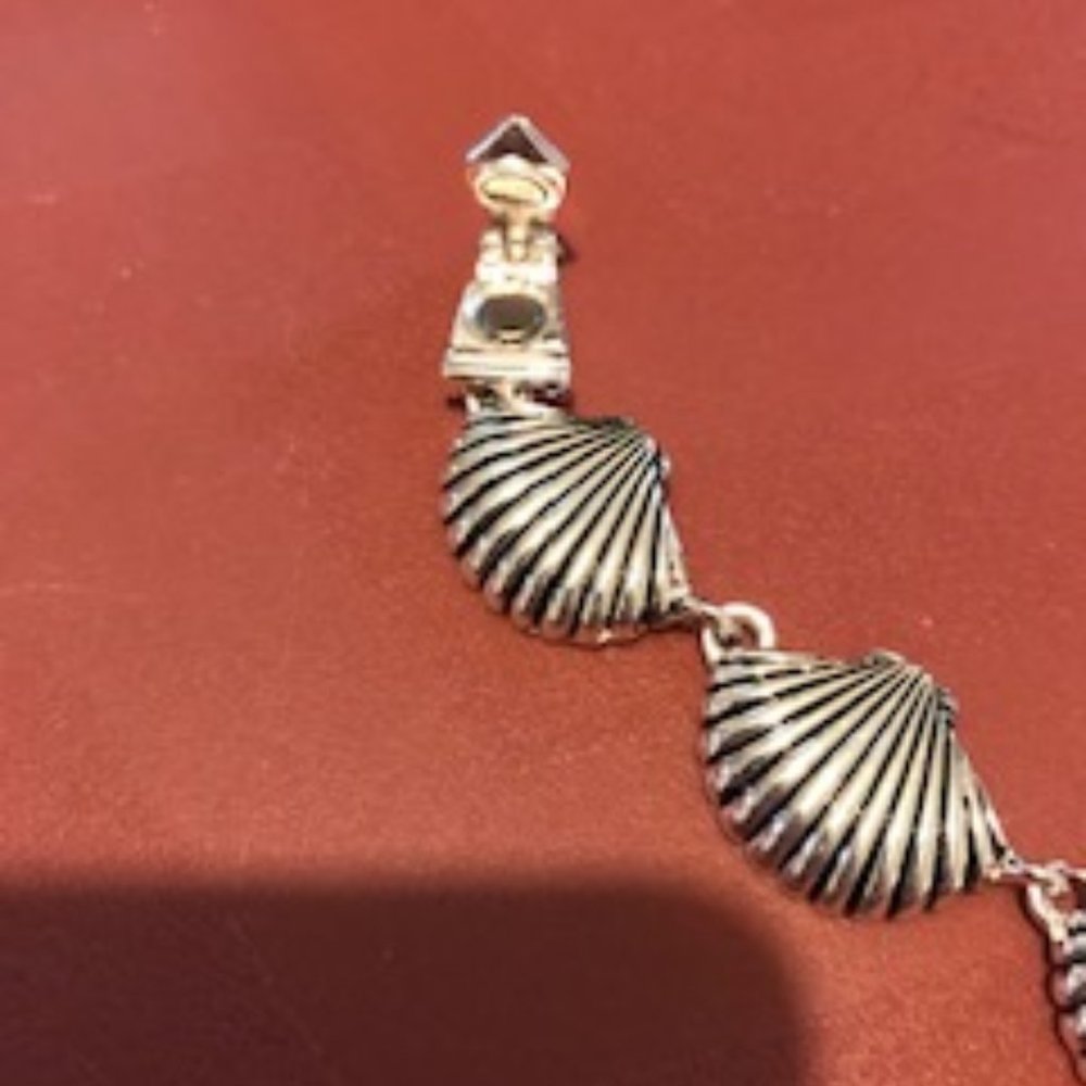 Silvertone Shell Bracelet - image 3